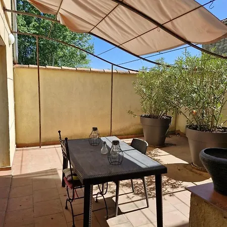 Holiday home Maison Avec Piscine Privee, Sauna Et Activites - Rendez-vous En Provence Althen-des-Paluds
